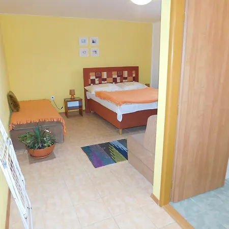 Tania Závažná Poruba